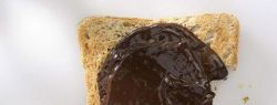 В Бельгии выпустили марки со вкусом и запахом шоколада