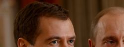 Почему Д.Медведев тянет В.Путина и Россию на дно