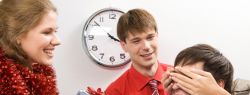 Подарки коллегам на праздники