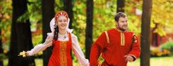 Свадьба по-русски: жених с большим челпаном и чудище-свекровь