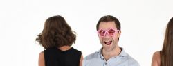Интригующая группа Kissлород выпустила видеоклип с песней «Розово»
