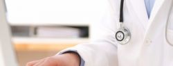 Пациенты разбушевались или как защитить врачей?