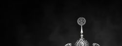 Художник-ювелир Владимир Михайлов создал к Пасхе серебряную пашотницу