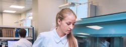 Где лучше сдавать анализы, или Почему стоит обращаться в ДНКОМ лабораторию