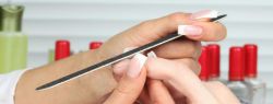 Какие курсы маникюра популярны сегодня и почему следует изучать маникюр