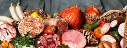 Как выбрать качественные мясные копчености?