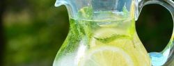 Какую воду пить летом?