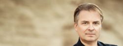 Александр Добронравов мечтает стать счастливым