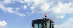 В Астраханской области ремонтируют самый протяженный объект в рамках национального проекта «Безопасные и качественные автомобильные дороги»
