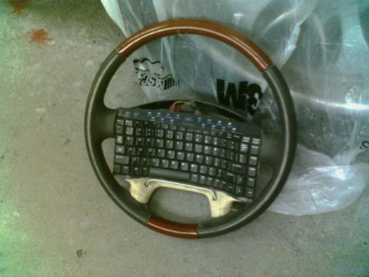 Автомобильный руль