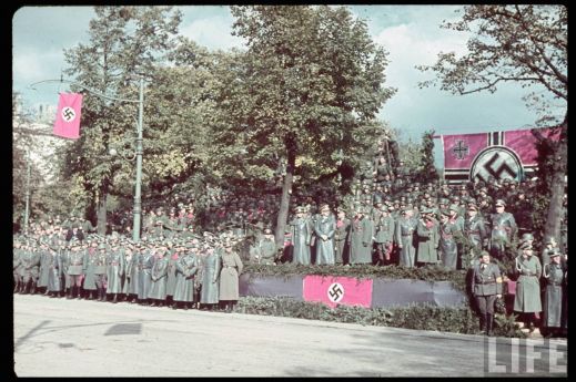 Цветные фотографии нацистской Германии