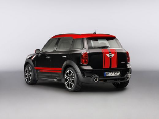 Mini показала «заряженный» кроссовер Countryman JCW