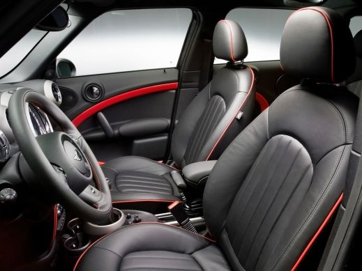 Mini показала «заряженный» кроссовер Countryman JCW