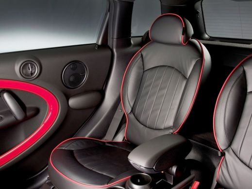 Mini показала «заряженный» кроссовер Countryman JCW