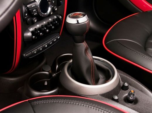 Mini показала «заряженный» кроссовер Countryman JCW