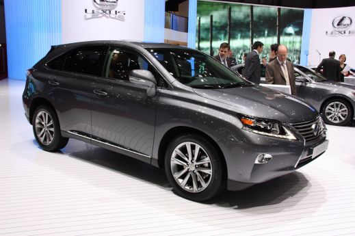 В Женеве показали обновленный Lexus RX