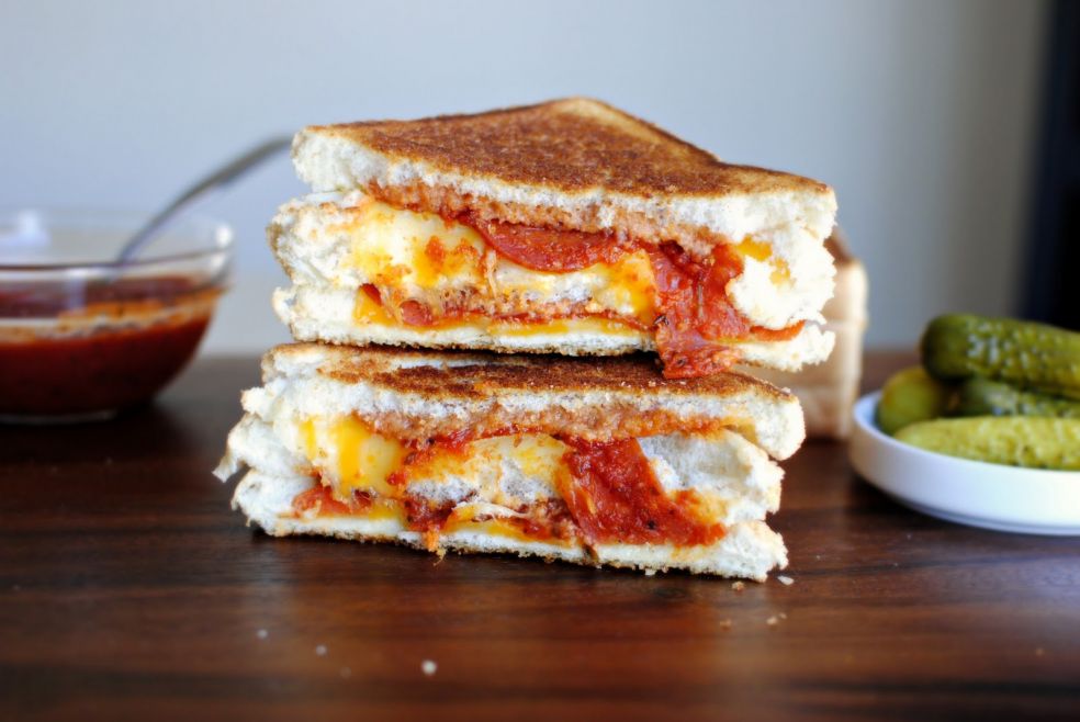 Двухэтажные пицца-сэндвичи фото-рецепт