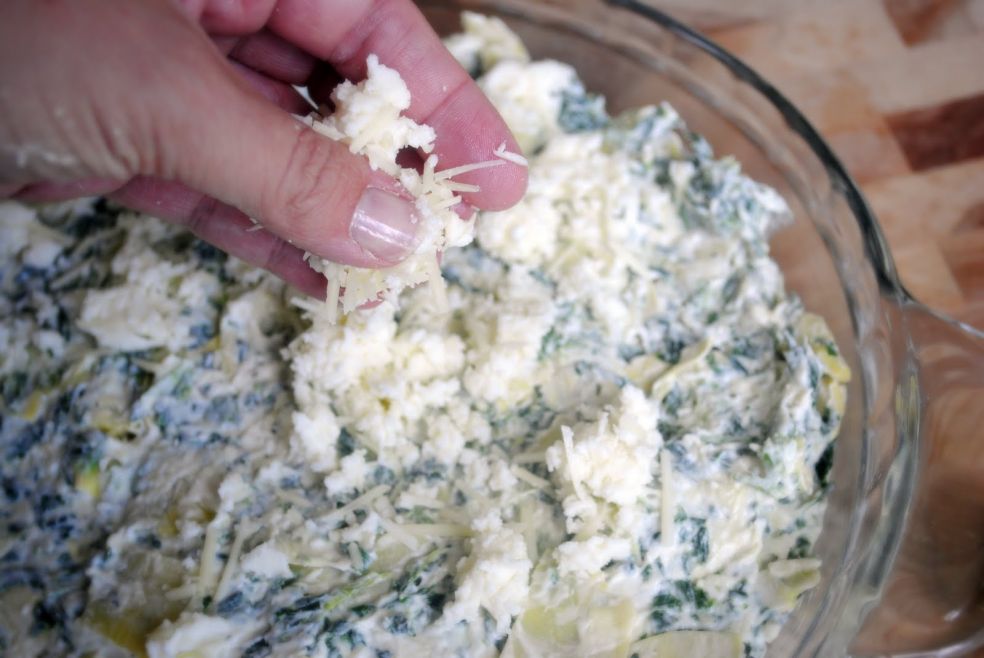 Сырная запеканка со шпинатом и артишоками фото-рецепт