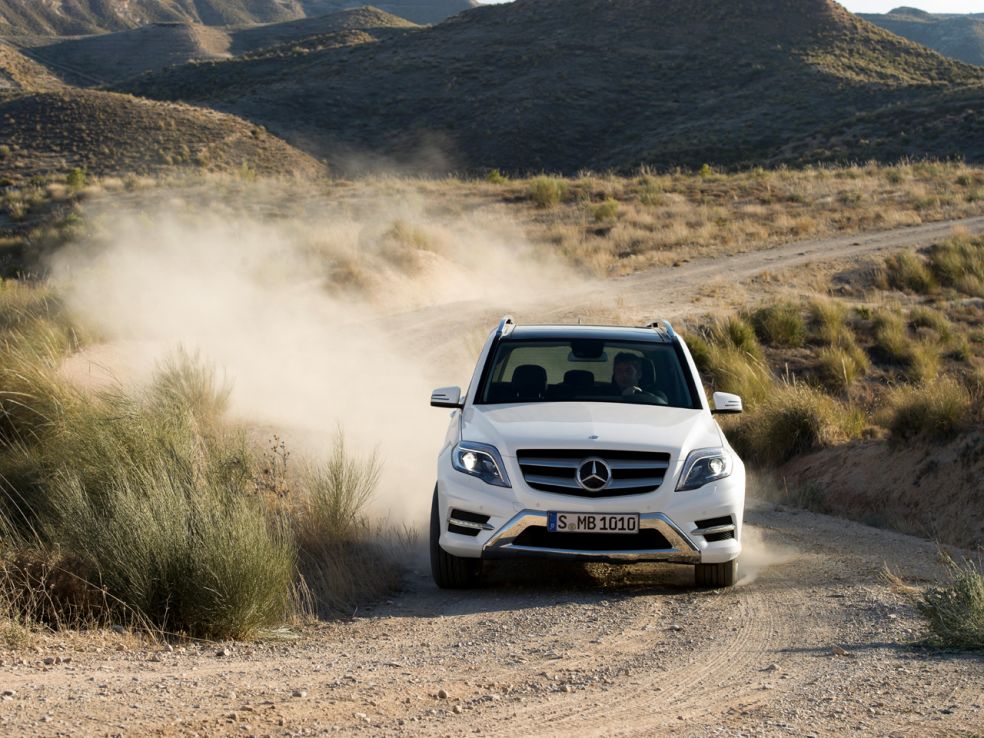 Mercedes-Benz представил обновленный кроссовер GLK Mercedes-Benz представил обновленный кроссовер GLK
